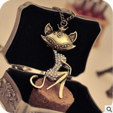 Load image into Gallery viewer, Rhinestone Cat Pendant Necklace